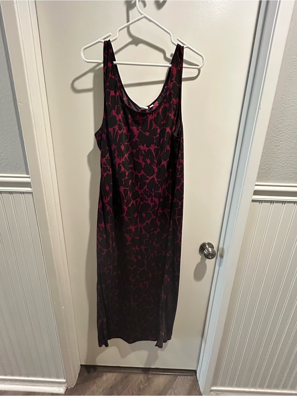 GAP Sleeveless Midi Dress in Wine and Black Floral